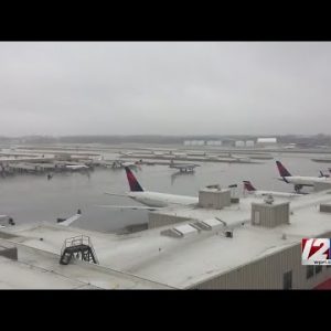 Airlines cancel more than 3,500 US flights over weekend