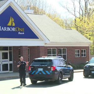 12 NEWS NOW: Warwick bank robbed; police searching for suspect