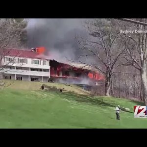 4 hurt in massive fire at popular New Hampshire resort