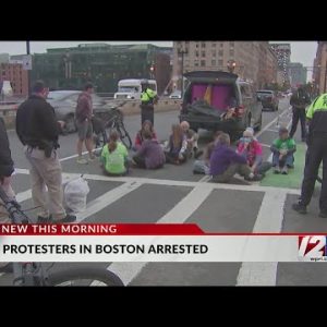 5 protestors arrested after blocking Boston traffic