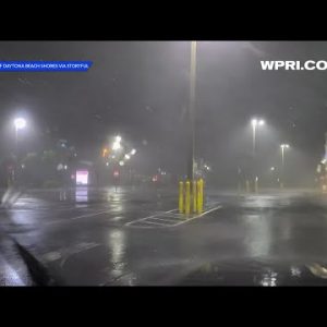 VIDEO NOW: Wind and rain hammer Daytona Beach as Ian passes