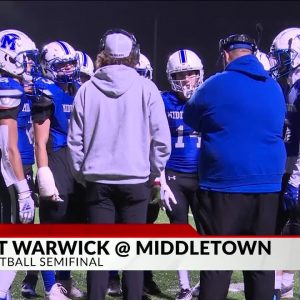 Middletown holds off West Warwick to advance to DIII Super Bowl